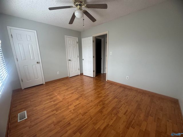 210 Marinawoods Drive e, Huntsville, AL 35803