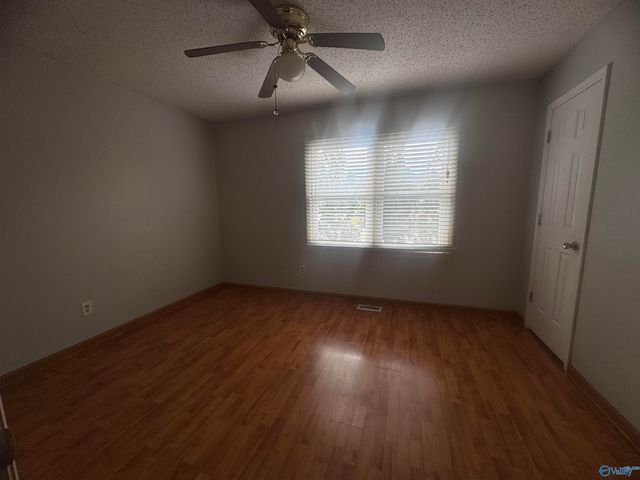 210 Marinawoods Drive e, Huntsville, AL 35803