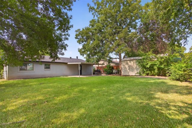 821 Milky Way, Garland, TX 75040
