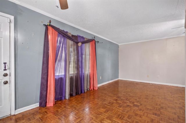 821 Milky Way, Garland, TX 75040