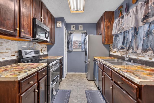 821 Milky Way, Garland, TX 75040