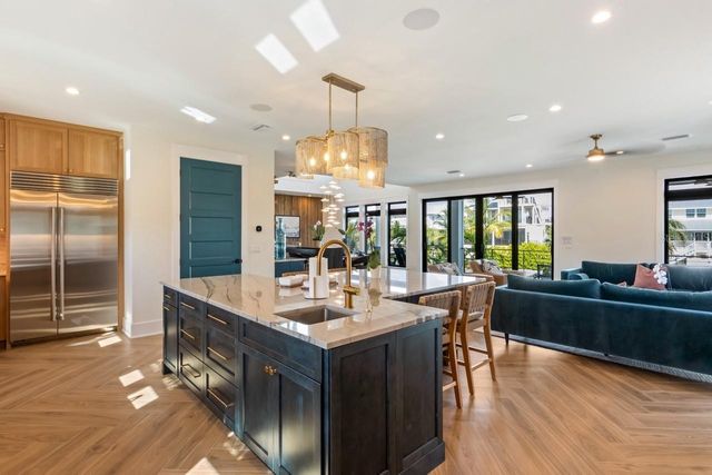 515 LOQUAT DRIVE, Anna Maria, FL 34216