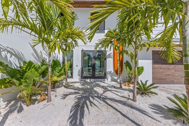 515 LOQUAT DRIVE, Anna Maria, FL 34216