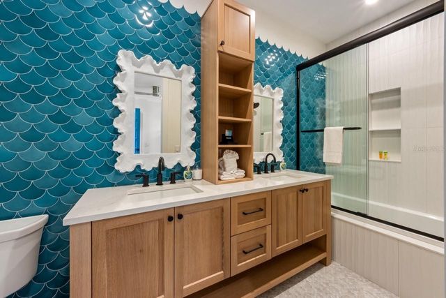 515 LOQUAT DRIVE, Anna Maria, FL 34216