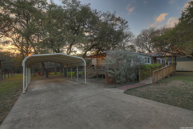 1047 Lonesome, Canyon Lake, TX 78133