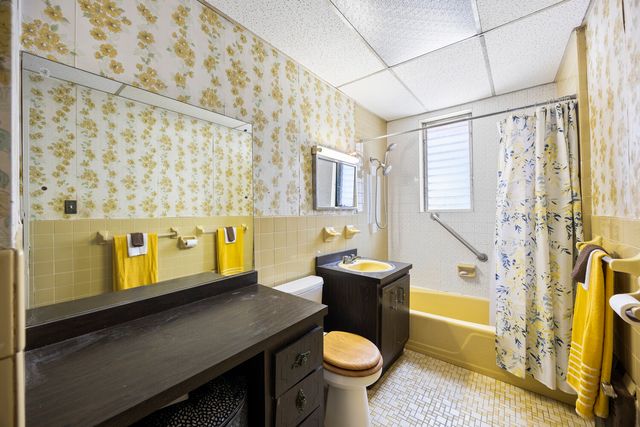 1003 LENOX Road, New York City, NY 11212