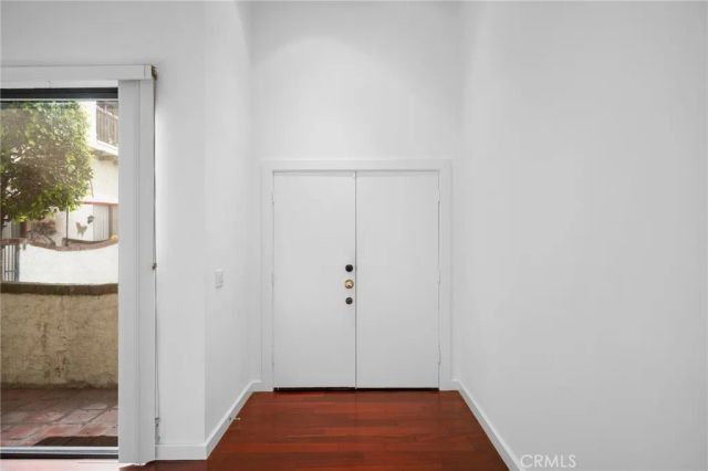 300 N Isabel Street 10, Glendale, CA 91206