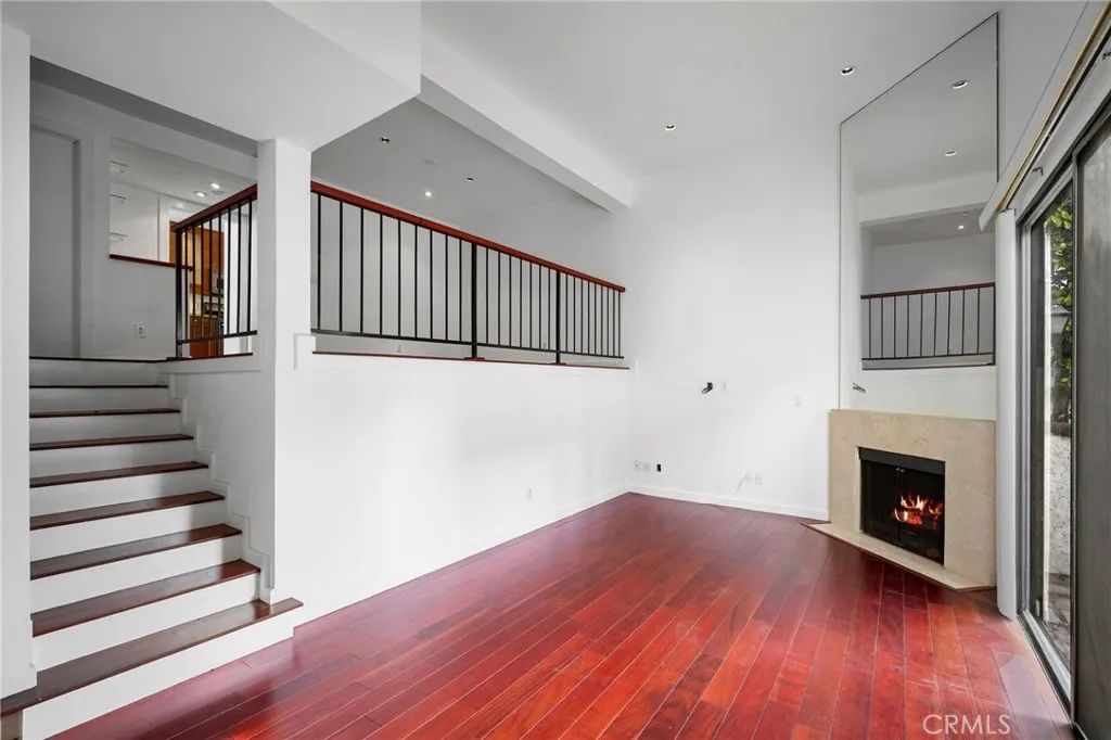 300 N Isabel Street 10, Glendale, CA 91206