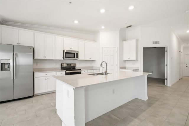 5695 PALMER CIRCLE 203, Bradenton, FL 34211