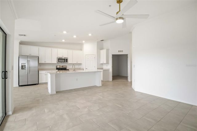 5695 PALMER CIRCLE 203, Bradenton, FL 34211