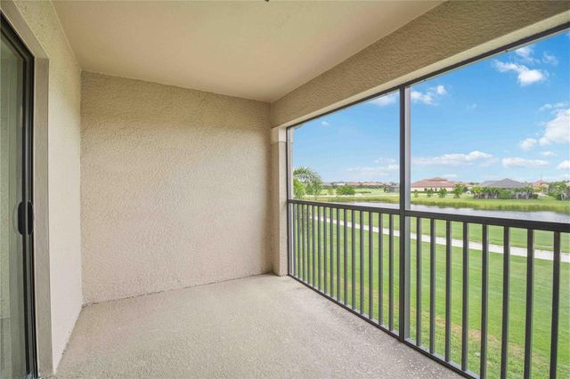 5695 PALMER CIRCLE 203, Bradenton, FL 34211