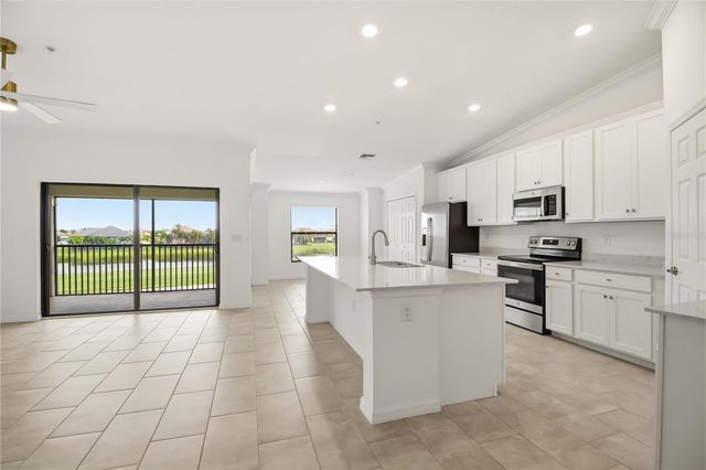 5695 PALMER CIRCLE 203, Bradenton, FL 34211
