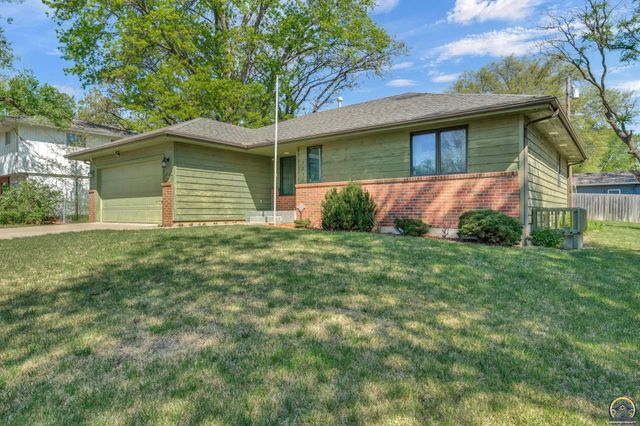 5232 SW 25th TER, Topeka, KS 66614