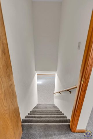 5232 SW 25th TER, Topeka, KS 66614