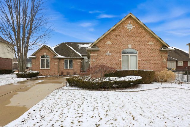 16489 Bishopsgate Drive, Macomb Twp, MI 48044