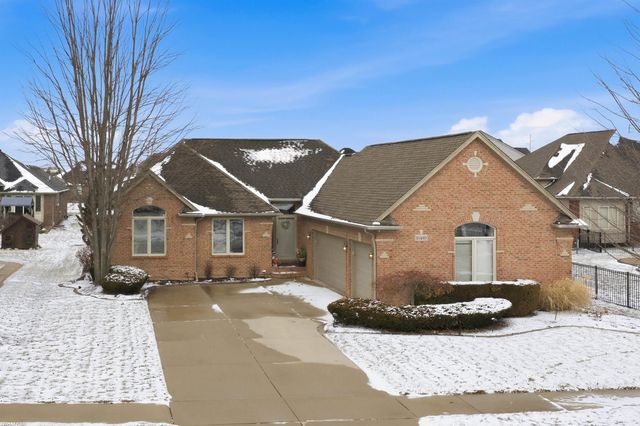 16489 Bishopsgate Drive, Macomb Twp, MI 48044