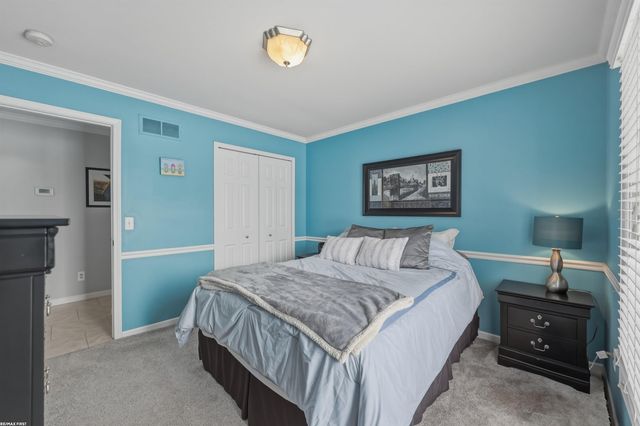 16489 Bishopsgate Drive, Macomb Twp, MI 48044