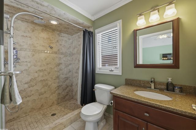 16489 Bishopsgate Drive, Macomb Twp, MI 48044