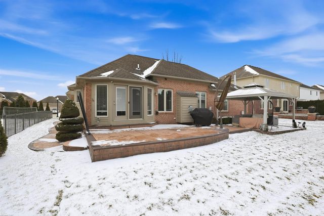 16489 Bishopsgate Drive, Macomb Twp, MI 48044