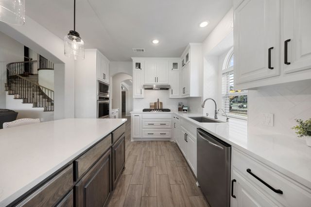 949 Gold Finch Lane, Forney, TX 75126