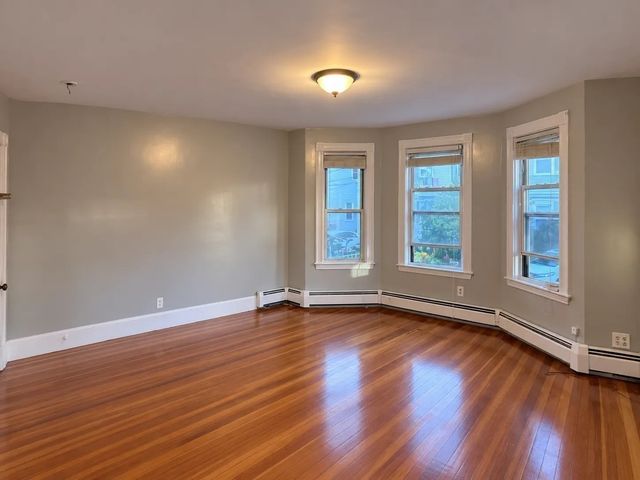 17 East Milton Rd., 1, Brookline, MA 02445