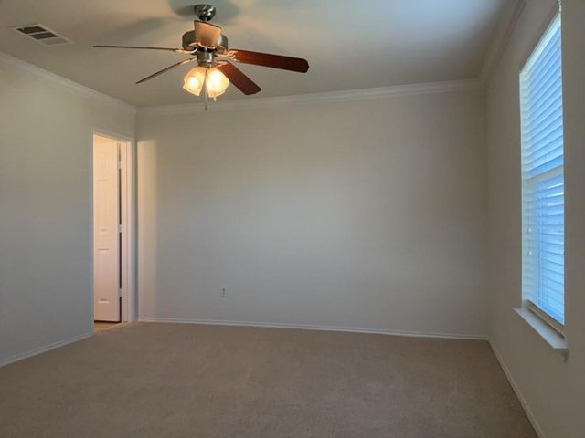 129 Luna Vista DR, Hutto, TX 78634