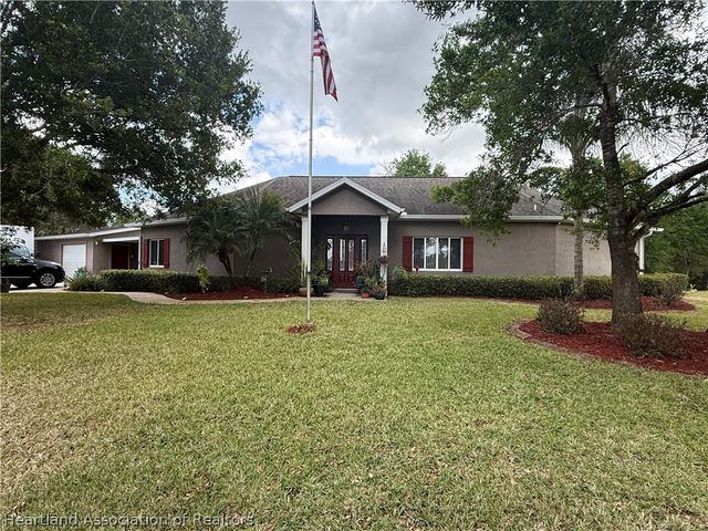 1637 Cedarbrook Street, Lake Placid, FL 33852