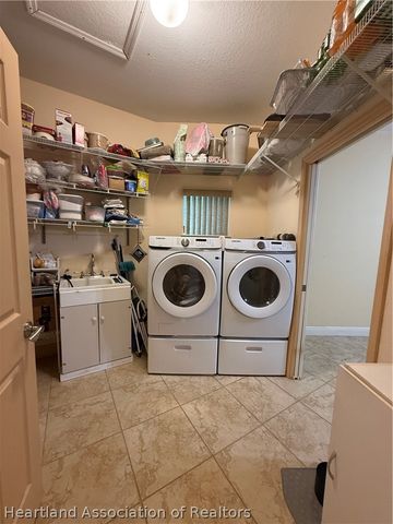 1637 Cedarbrook Street, Lake Placid, FL 33852