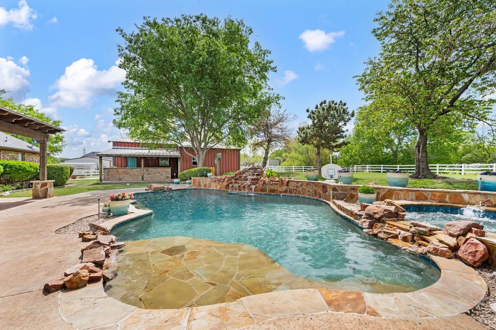13917 Mallard Springs Drive, Haslet, TX 76052