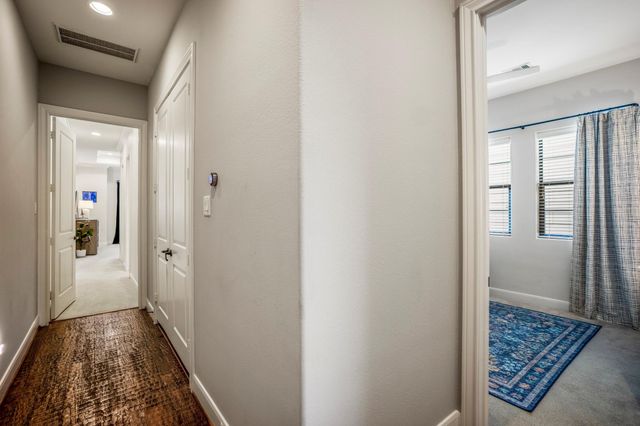 5540 Nolda Street, Houston, TX 77007