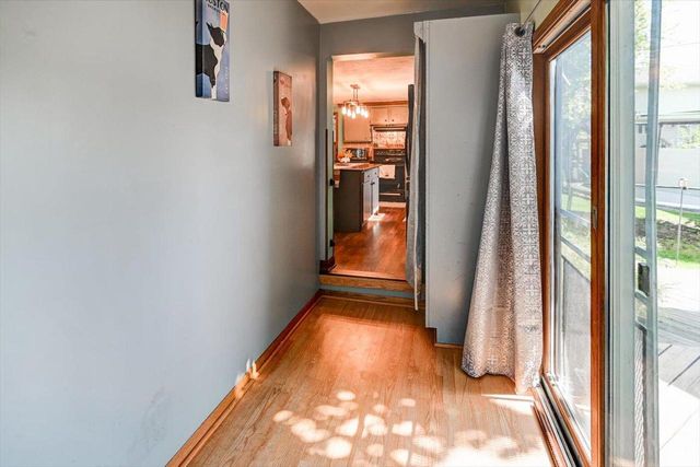 742 Hubbell Street, Marshall, WI 53559