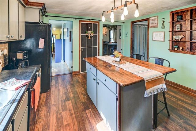 742 Hubbell Street, Marshall, WI 53559