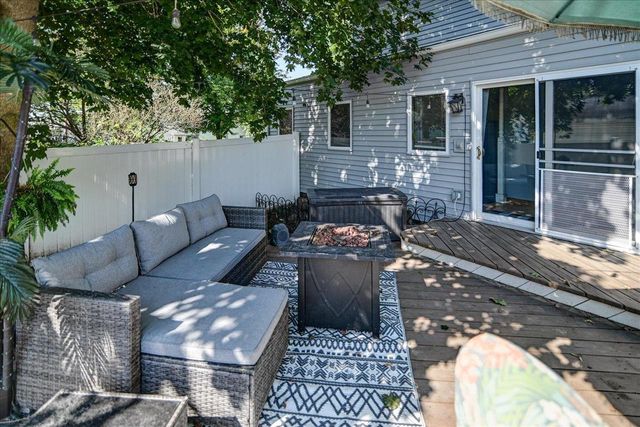 742 Hubbell Street, Marshall, WI 53559