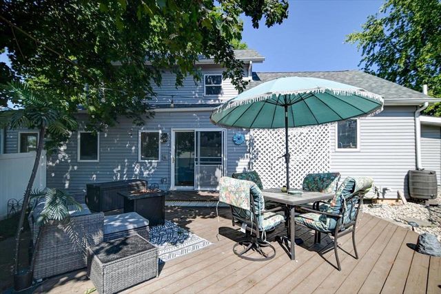 742 Hubbell Street, Marshall, WI 53559