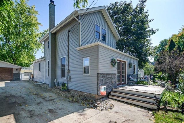 742 Hubbell Street, Marshall, WI 53559