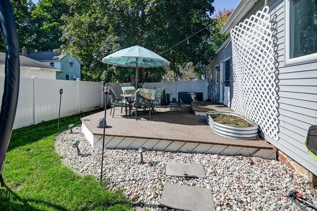 742 Hubbell Street, Marshall, WI 53559