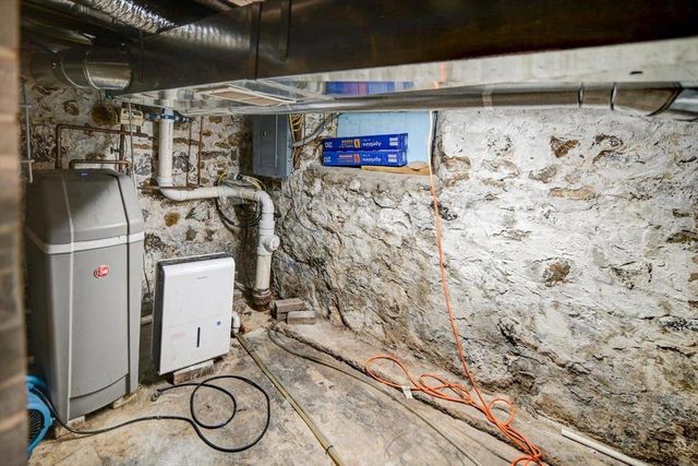 742 Hubbell Street, Marshall, WI 53559