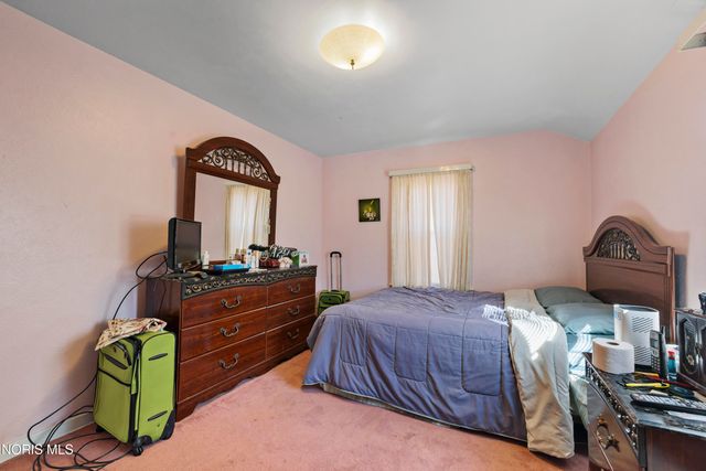 2360 Cheltenham Road, Toledo, OH 43606