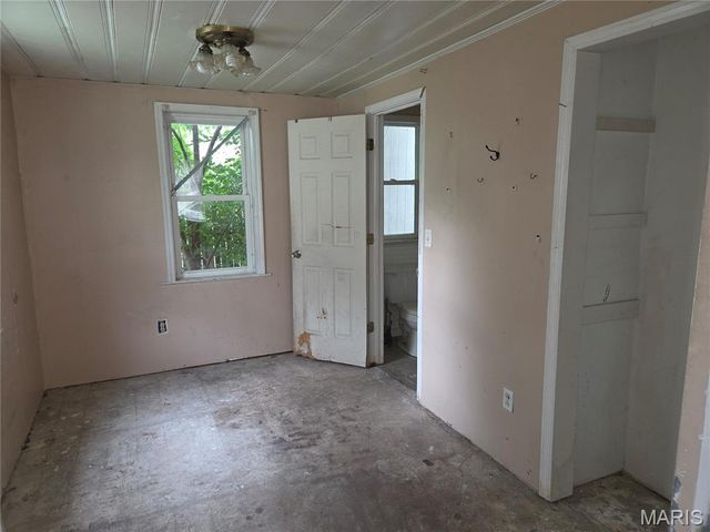 134 N Douglas Avenue, Belleville, IL 62220