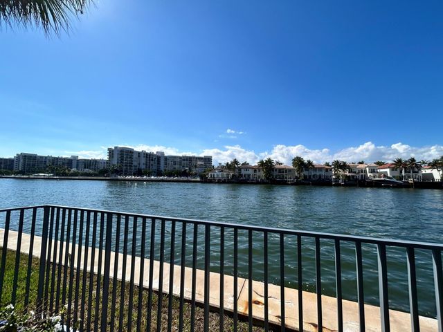 2600 S Ocean Drive S101, Hollywood, FL 33019
