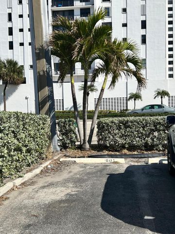 2600 S Ocean Drive S101, Hollywood, FL 33019