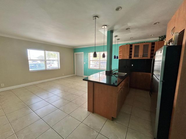 2600 S Ocean Drive S101, Hollywood, FL 33019