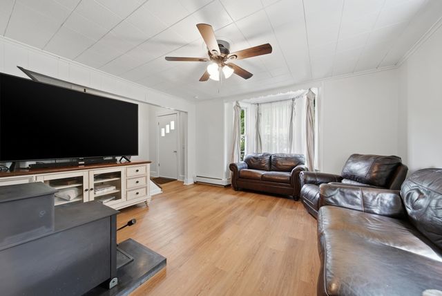 842 Portland Street, Rochester, NH 03868
