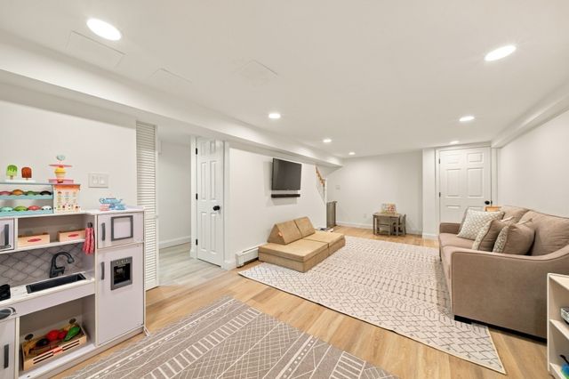 6 Morse Rd, Wayland, MA 01778