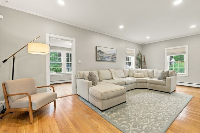 6 Morse Rd, Wayland, MA 01778