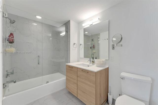 16385 Biscayne Boulevard 1819, North Miami Beach, FL 33160