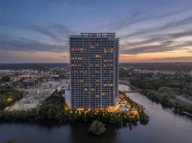 16385 Biscayne Boulevard 1819, North Miami Beach, FL 33160
