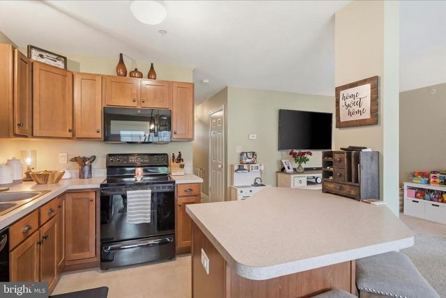 235 CEDAR RUN DR, York, PA 17404