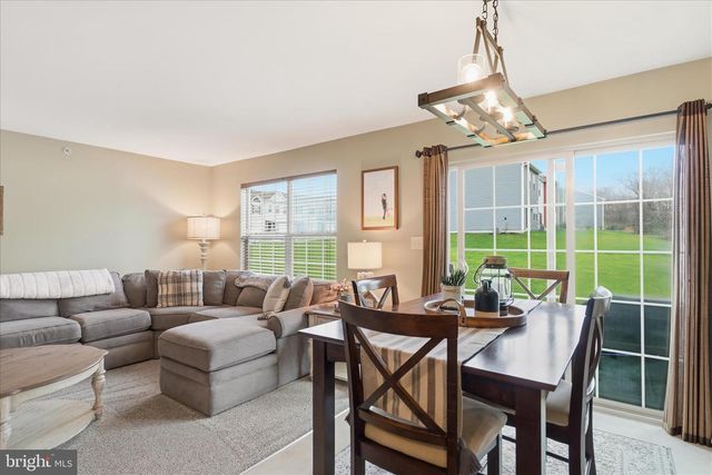 235 CEDAR RUN DR, York, PA 17404