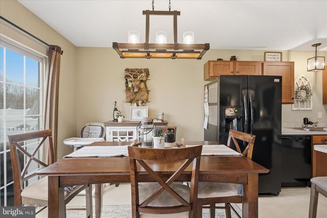 235 CEDAR RUN DR, York, PA 17404